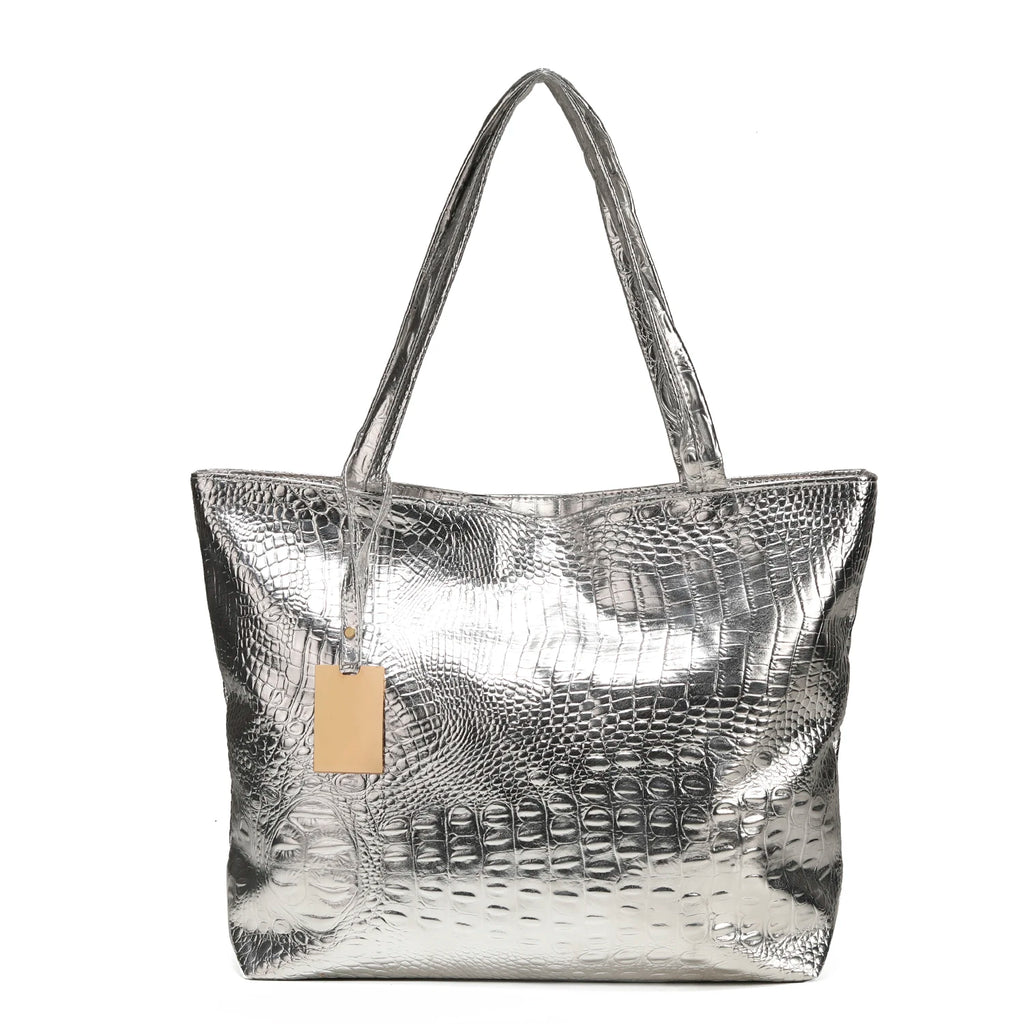 Sac cabas brillant crocodile — zoom détail matière
