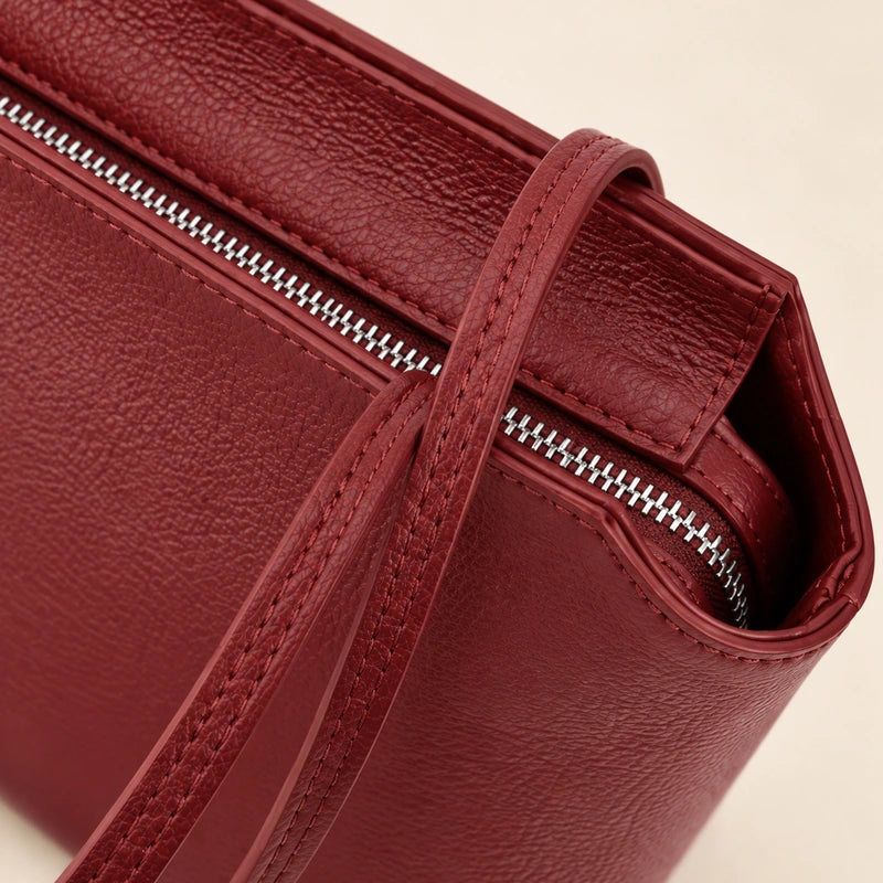 Mini sac cabas cuir grainé femme bordeaux, détail de la fermeture