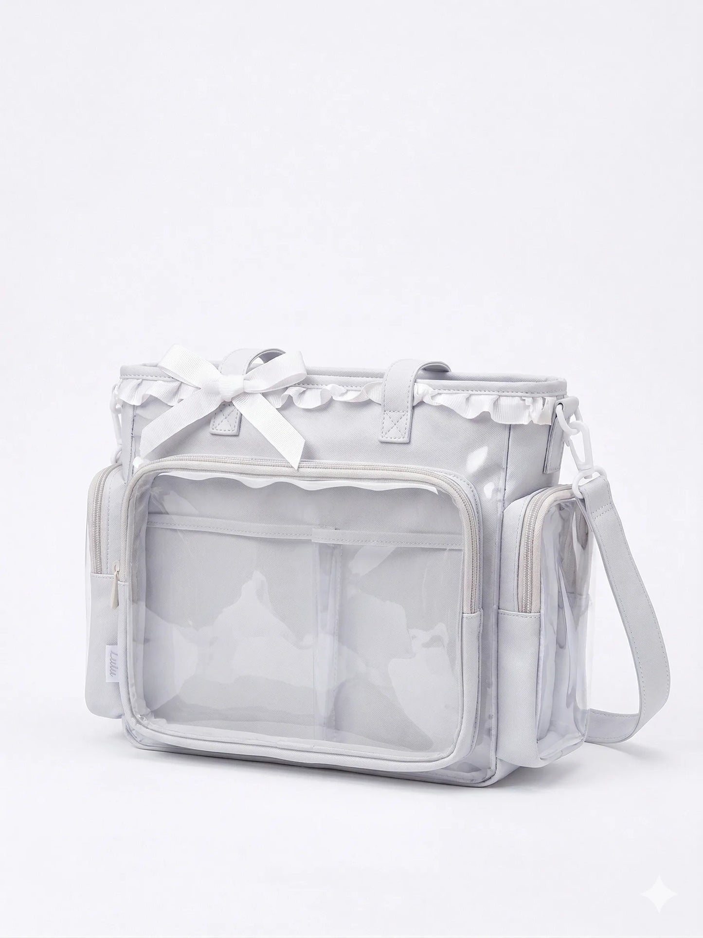 sac gris sur fond blanc