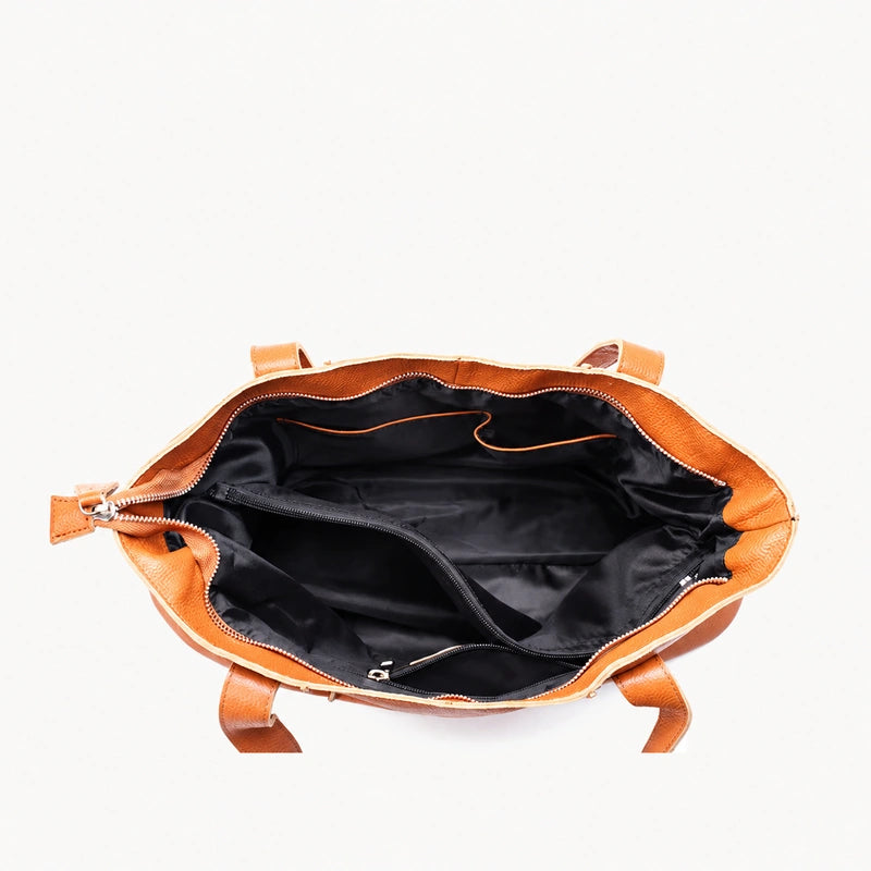 Sac cabas cuir grand format femme, vue de l’intérieur et des compartiments