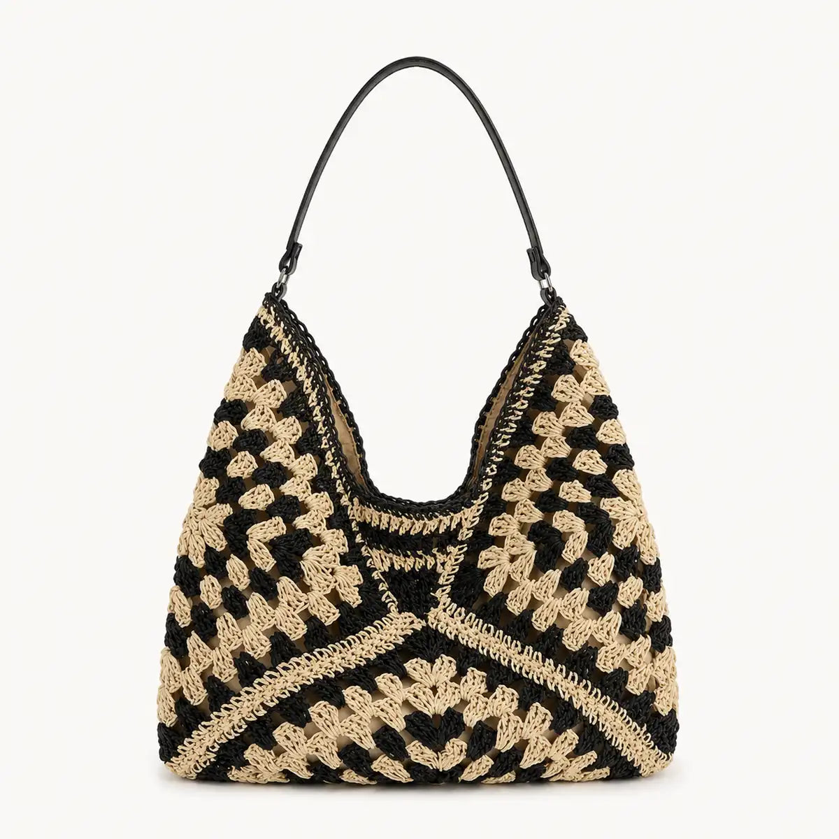 sac cabas paille ajouré noir sur fond blanc