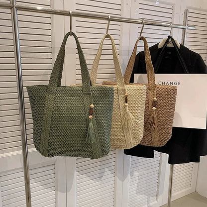 Sac cabas tressé en paille — tous les coloris en situation