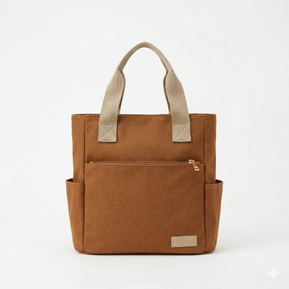 sac orange sur fond blanc