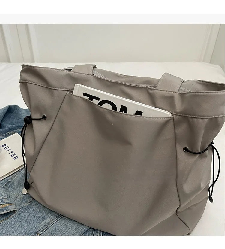 Sac cabas urbain grand format — zoom poche extérieure
